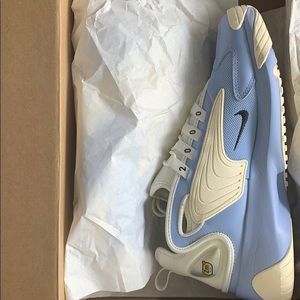 WMNS NIKE ZOOM 2K Aluminum/Black-Metallic Silver